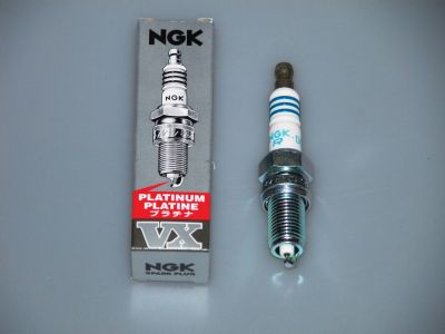 NGK Zndkerze mit Platin bestckter Elektrode fr alle Buell S1 - S3 - M2 und X1 Modelle
