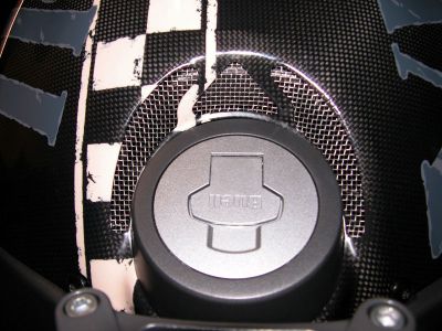 Carbon Airboxabdeckung RRC Style mit zustzlichem Lufteinlass im Bereich des Tankdeckels (hnlich der Originalabdeckung ab Modelljahr 06)